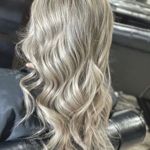 Meet your Posher, Adriana